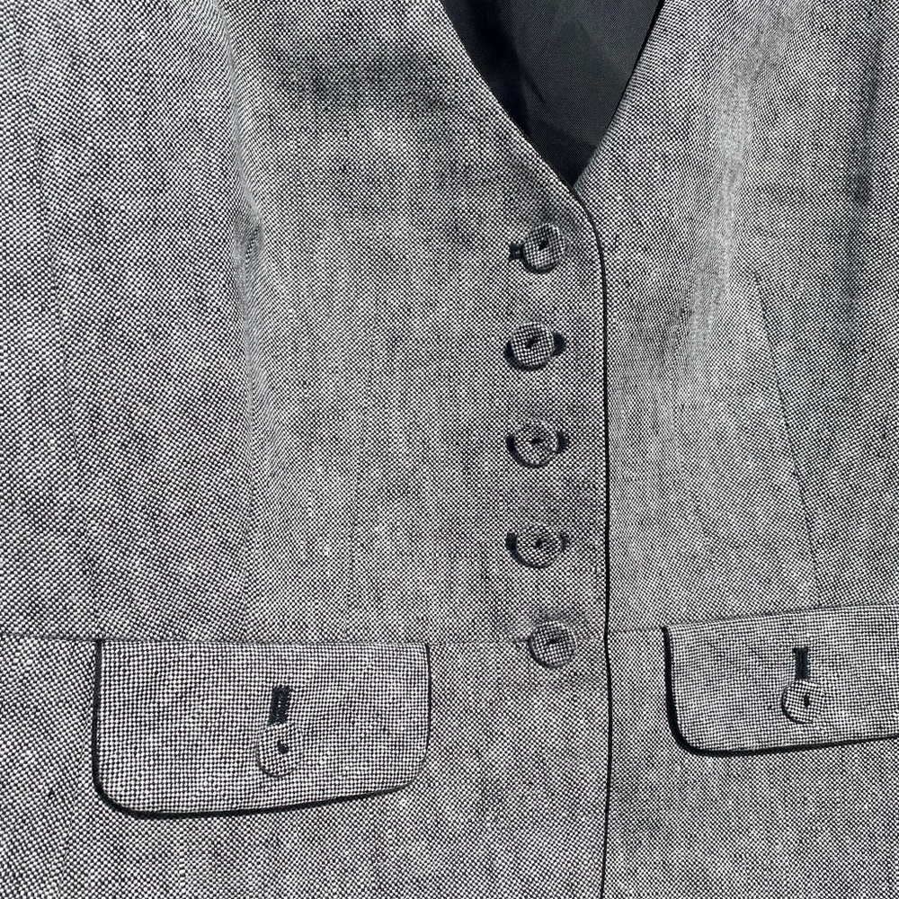 Ann Taylor Gray Vest size 12 - Picture 5 of 5